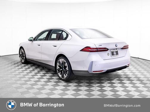 White Metallic 2026 BMW 540 xDrive