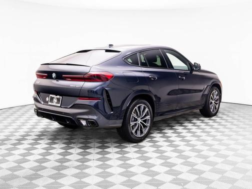 Carbon Black Metallic 2026 BMW X6 xDrive40i