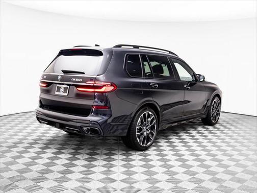 2026 BMW X7 M60i