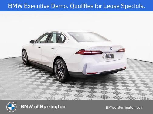2025 BMW i5 xDrive40