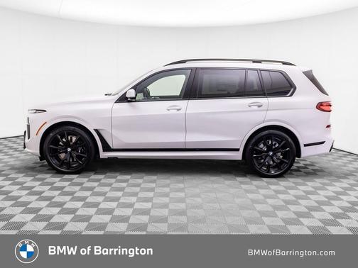 White Metallic 2027 BMW X7 xDrive40i