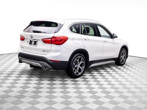 Mineral White Metallic 2019 BMW X1 xDrive28i