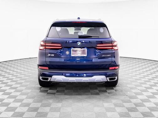 Tanzanite Blue II Metallic 2026 BMW X5 xDrive40i