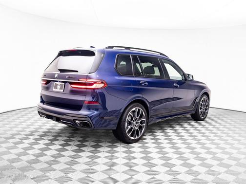 2026 BMW X7 M60i