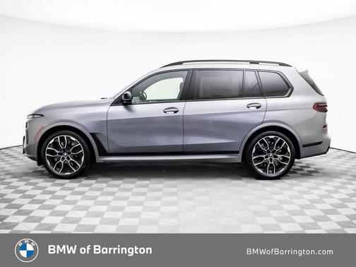 Skyscraper Grey Metallic 2026 BMW X7 M60i