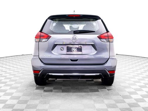 Gun Metallic 2018 Nissan Rogue S