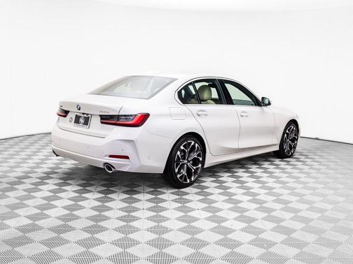 2026 BMW 330 xDrive NA