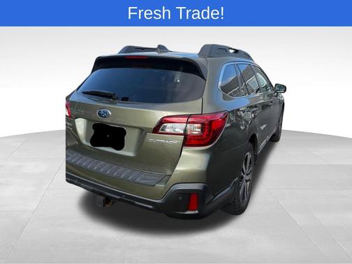 Wilderness Green Metallic 2018 Subaru Outback 2.5i Limited