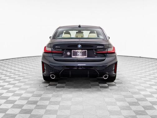 2026 BMW 330 i xDrive