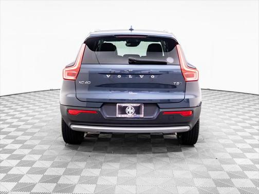 2022 Volvo XC40 T5 Inscription