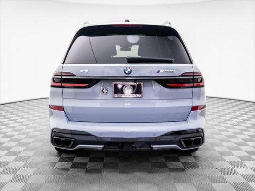 2025 BMW X7 M60i