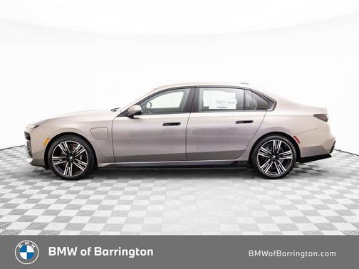 2026 BMW 750e i xDrive