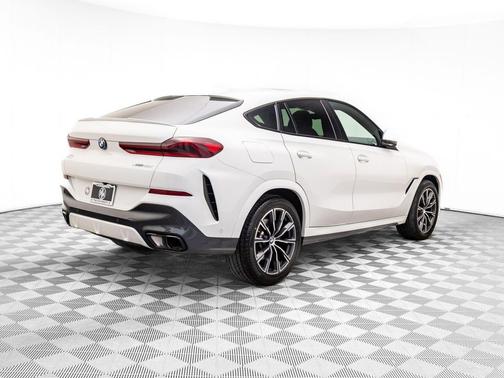 2023 BMW X6 xDrive40i