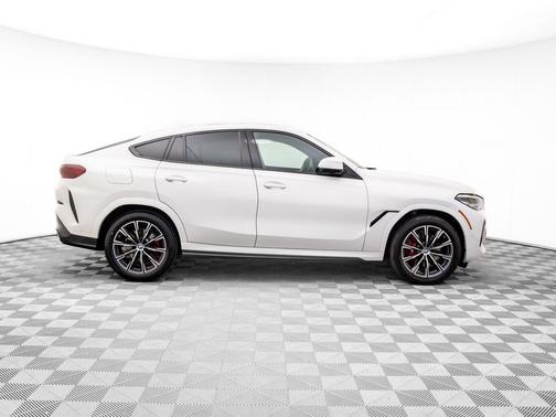 2023 BMW X6 xDrive40i