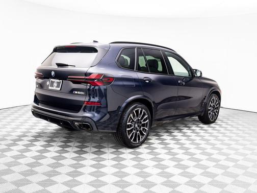 2025 BMW X5 M60i