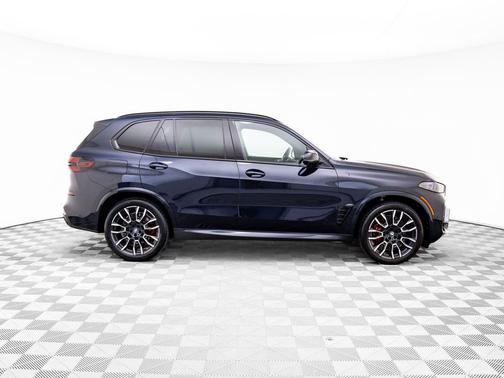 2025 BMW X5 M60i