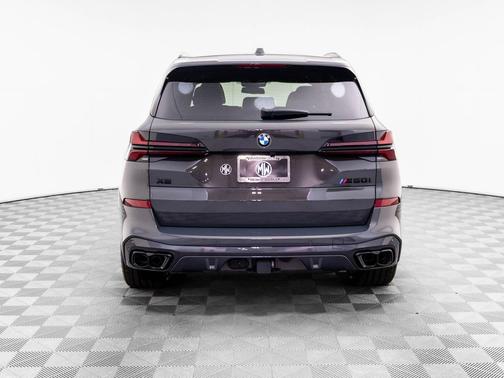 Dravit Grey Metallic 2026 BMW X5 M60i