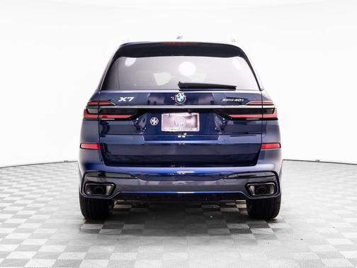 2026 BMW X7 xDrive40i