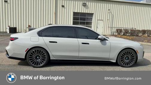 Carbon Black Metallic 2025 BMW 760 xDrive