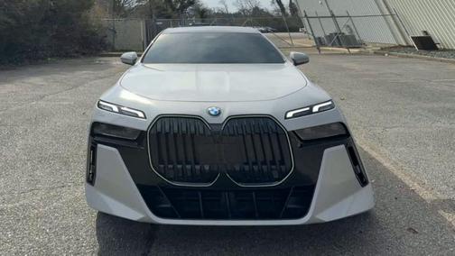 Carbon Black Metallic 2025 BMW 760 xDrive