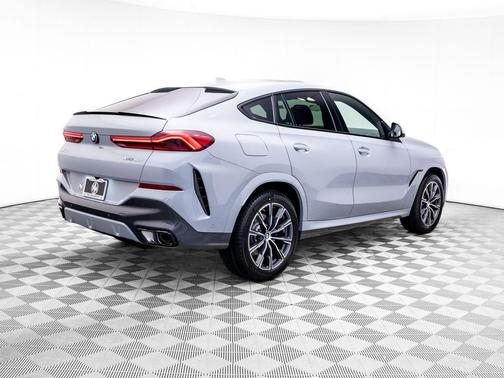 Brooklyn Grey Metallic 2027 BMW X6 xDrive40i