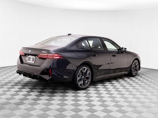 Black Sapphire Metallic 2026 BMW i5 M60