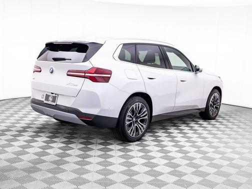 Mineral White Metallic 2026 BMW X3 30 xDrive