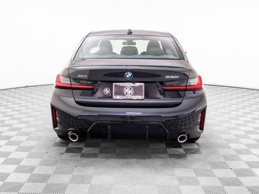 2026 BMW 330 i xDrive