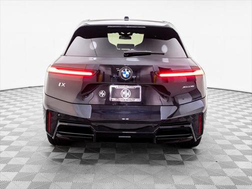 2026 BMW iX xDrive45