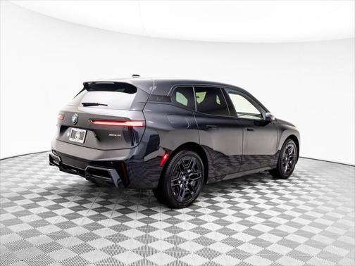 2026 BMW iX xDrive45