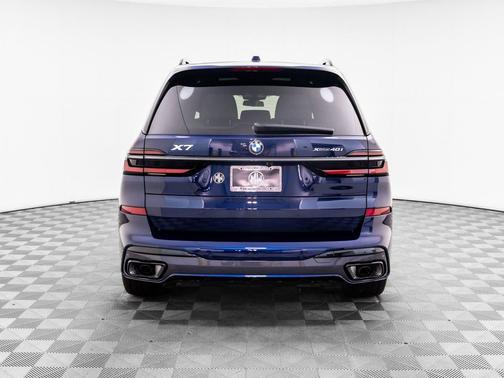 Tanzanite Blue II Metallic 2027 BMW X7 xDrive40i