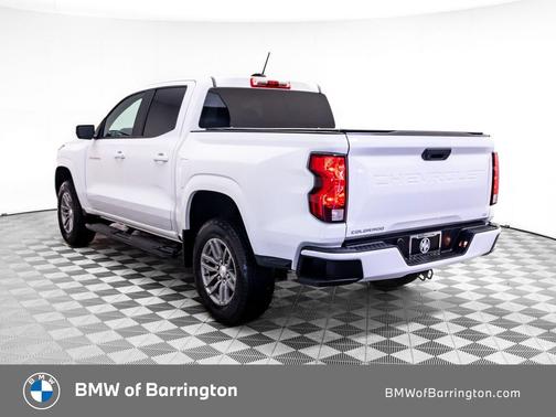 Summit White 2024 Chevrolet Colorado LT