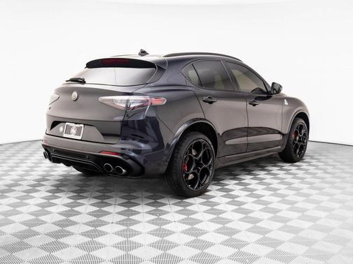 2024 Alfa Romeo Stelvio Quadrifoglio
