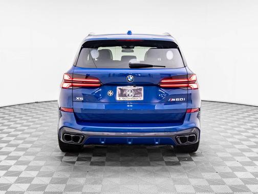 2024 BMW X5 M60i