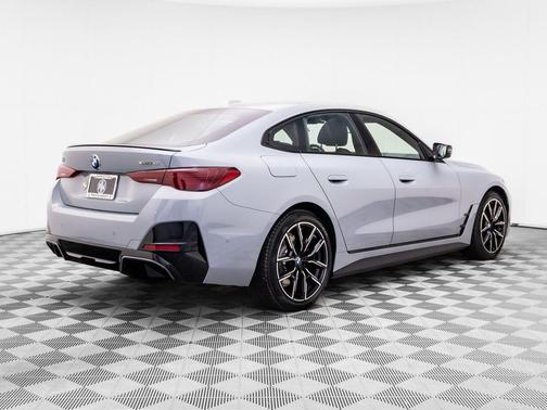 Brooklyn Grey Metallic 2026 BMW i4 Gran Coupe xDrive40