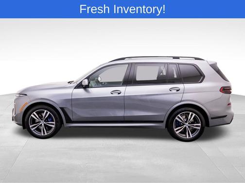 Gray Metallic 2026 BMW X7 xDrive40i