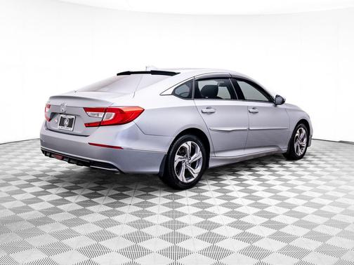 Lunar Silver Metallic 2018 Honda Accord EX