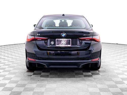 Black Sapphire Metallic 2026 BMW i4 Gran Coupe xDrive40