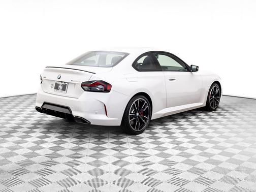 2026 BMW M240 i xDrive