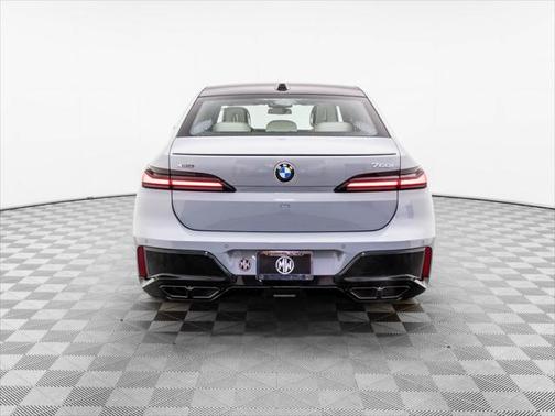 2025 BMW 760 i xDrive