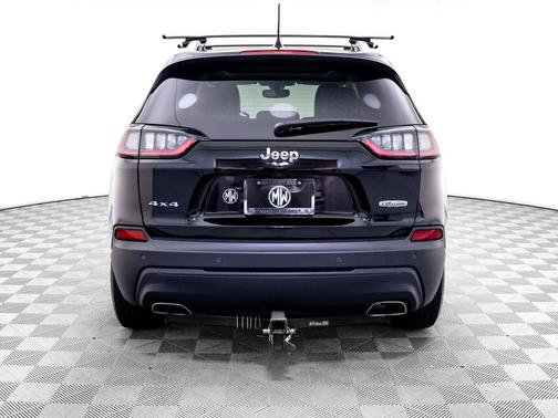Diamond Black Crystal Pearlcoat 2019 Jeep Cherokee Latitude Plus