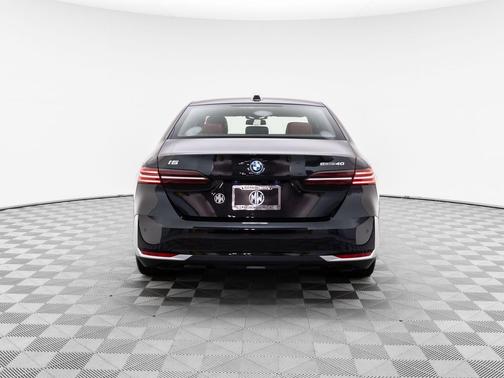 2024 BMW i5 eDrive40