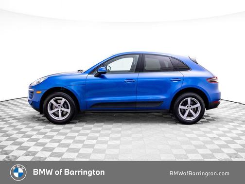 Sapphire Blue Metallic 2017 Porsche Macan Macan S