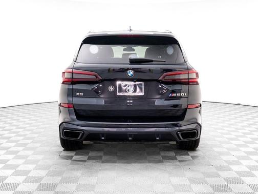 2023 BMW X5 M50i