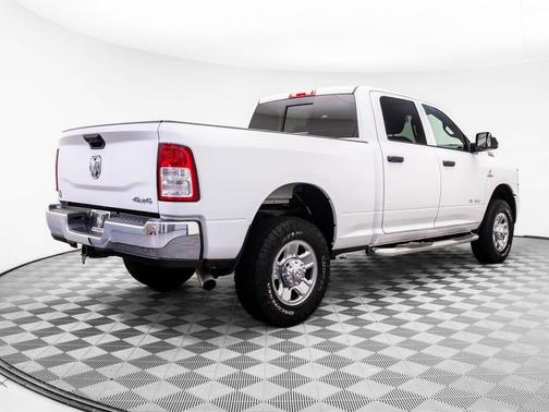 2021 RAM 2500 Tradesman Crew Cab 4x4 6'4' Box