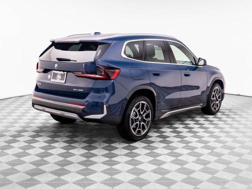 0c7r 2027 BMW X1 xDrive28i