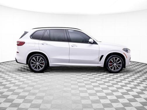 2023 BMW X5 M50i