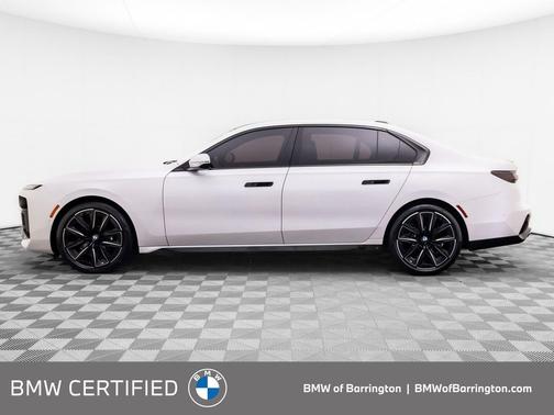Mineral White Metallic 2023 BMW 760 i xDrive