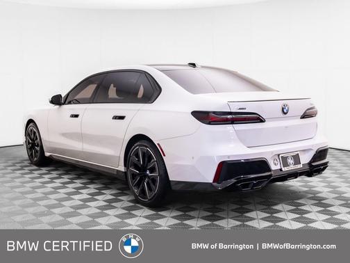 Mineral White Metallic 2023 BMW 760 i xDrive