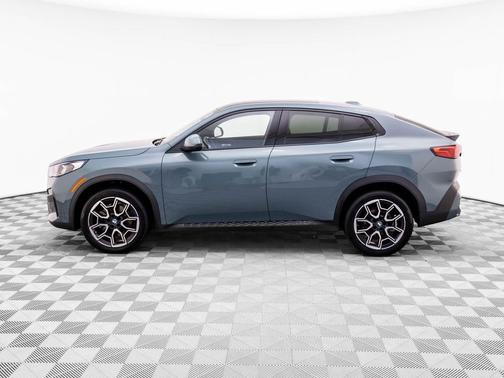 Green Metallic 2025 BMW X2 xDrive28i